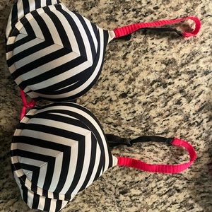 Victoria’s Secret Bombshell Bra 34B